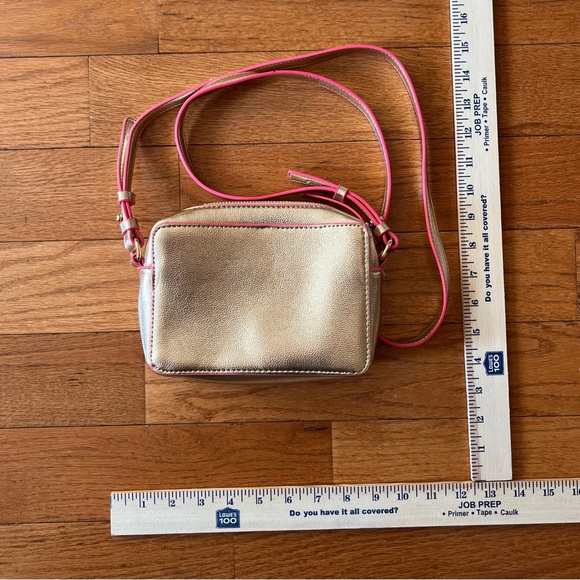 💝 NWT Lilly Pulitzer Lilias Crossbody Purse Gold and Pink - Picture 5 of 10